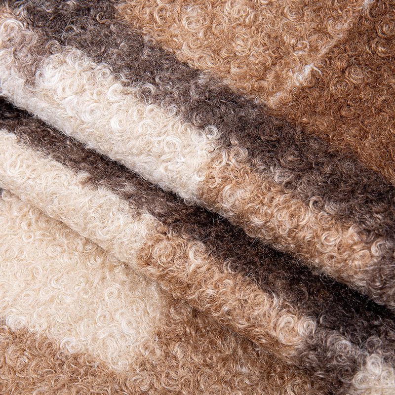 ซีรีส์เส้นด้ายจีบกลวงสี HOY